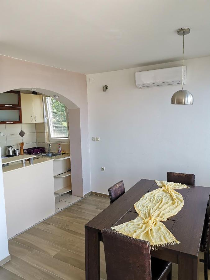 Lake View Apartment Ohrid Luaran gambar