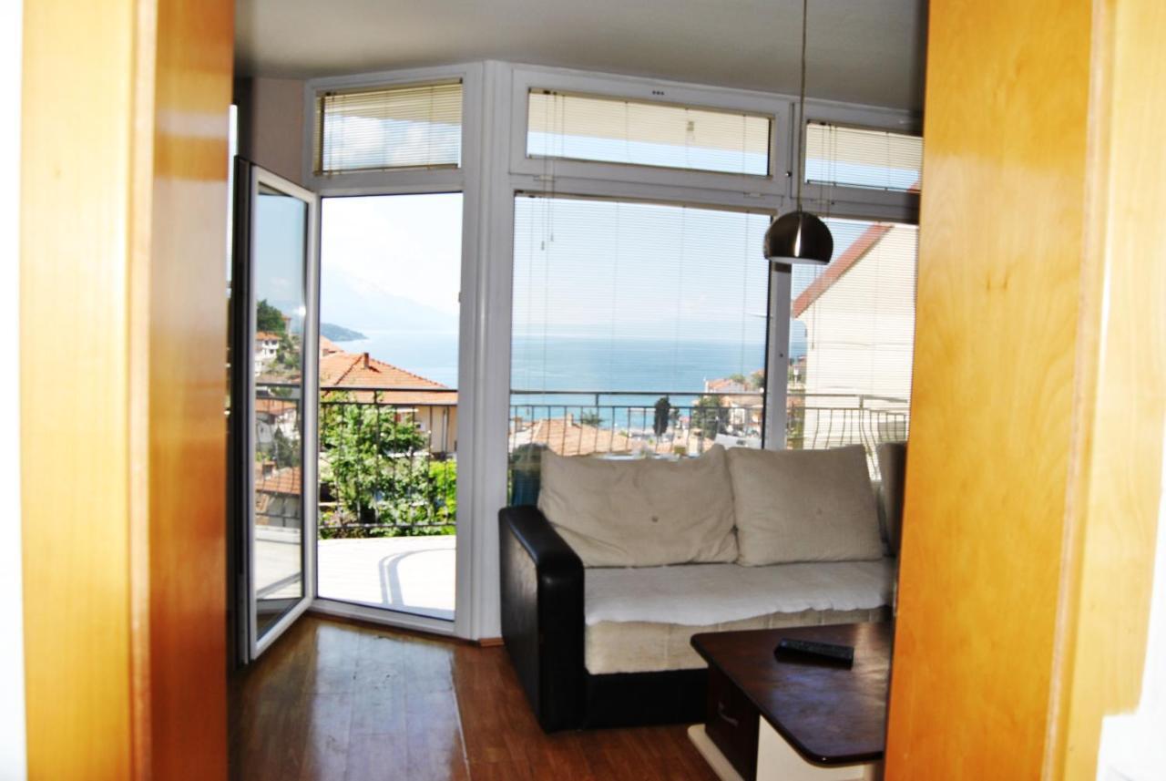 Lake View Apartment Ohrid Luaran gambar