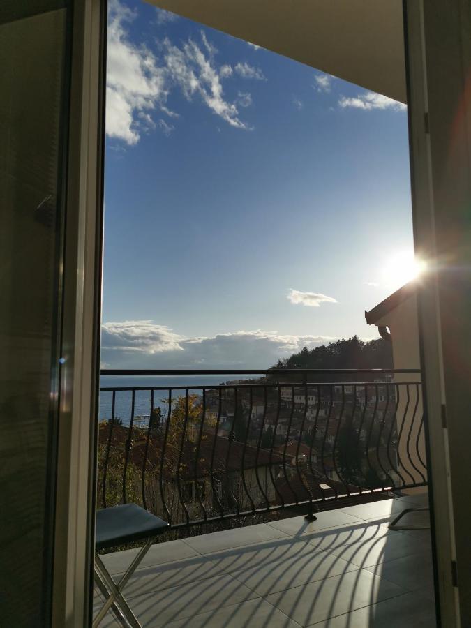Lake View Apartment Ohrid Luaran gambar