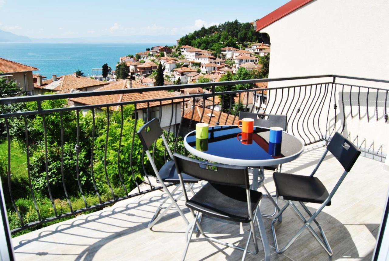 Lake View Apartment Ohrid Luaran gambar